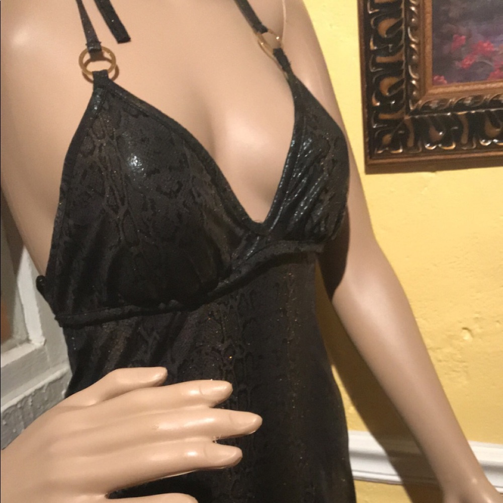 Cute black dress with snake skin design